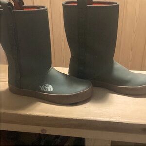 The North Face Women’s Rain Boots, Forest Green, Size 7.5